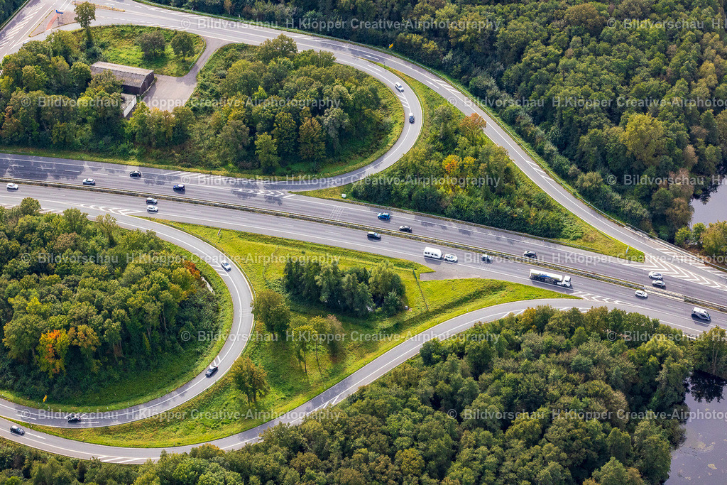Luftbild Autobahn Viersen A6 439A4469 | Luftbilder und professionelle Luftbildfotografie als Digitaldatei oder hochwertiger Print: Leinwand, Alu‑Dibond, Acrylglas, Poster oder Download im Shop. - Realisiert mit Pictrs.com