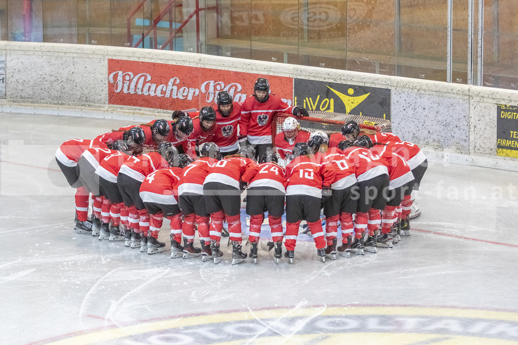 Dameneishockey | Dameneishockey, U18 Turnier am 31.08.2024 in Spittal (Eis-Sport-Arena - Sportzentrum Spittal), Austria, (Photo by Ernst Krawagner sport-fan.at) - Realisiert mit Pictrs.com