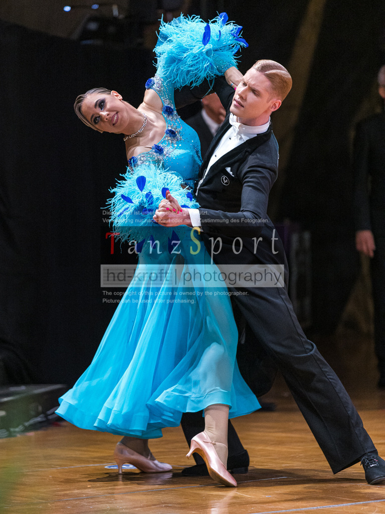 20250819_WDSF-Open-RS-Std_0317-2 | Tanzsportbilder, Standardtanz, Lateintanz, WDSF, DTV, LTVB, dancecomp, goc, hessen tanzt, blaues band der spree, walzer, tango, wiener walzer, slowfox, quickstepp, samba, rumba, cha-cha-cha, paso doble. jive, hd-kroft photography, turniertanzsport
