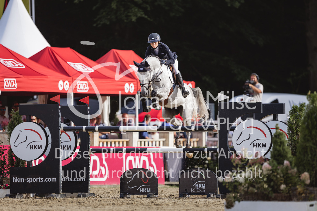 230903_HKM-BCH_Finale6j-127 | Deine schönsten Turniermomente als professionelle Fotos! Entdecke hochwertige Pferdesport-Fotografie im Online-Shop. Jetzt Fotos finden & bestellen!
