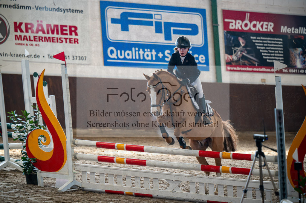 Hallenreittunier Voxtrup 2023 | Entdecke hochwertige Reitturnierfotos von Foto Oger. Professionell, emotional und authentisch – jetzt Lieblingsmomente im Shop bestellen.Deutschlandweite Turnierfotografie. - Realisiert mit Pictrs.com