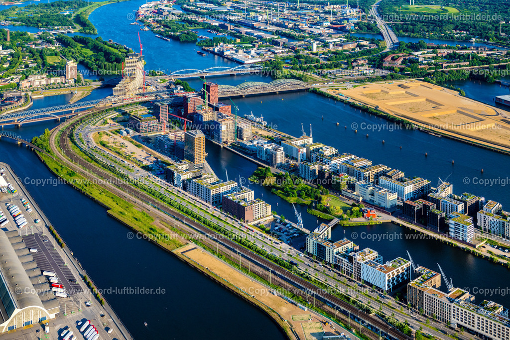 Hamburg_Baakenhafen_Elbtower_Elbbrücken_Hafencity_ELS_8308160625 | HAMBURG 16.06.2025 Baustellen für Wohn- und Geschäftshäuser im Baakenhafen entlang der der Baakenallee in der HafenCity in Hamburg, Deutschland. Weiterführende Informationen bei: AUG. PRIEN Bauunternehmung (GmbH & Co. KG),  BVE Bauverein der Elbgemeinden eG,  Baugenossenschaft Hamburger Wohnen eG,  Johann Daniel Lawaetz-Stiftung,  Richard Ditting GmbH & Co. KG,  bof architekten,  florian krieger - architektur und städtebau gmbh. // Construction sites for residential and commercial buildings in the Baakenhafen along the Baakenallee in HafenCity in Hamburg, Germany. Further information at: AUG. PRIEN Bauunternehmung (GmbH & Co. KG),  BVE Bauverein der Elbgemeinden eG,  Baugenossenschaft Hamburger Wohnen eG,  Johann Daniel Lawaetz-Stiftung,  Richard Ditting GmbH & Co. KG,  bof architekten,  florian krieger - architektur und staedtebau gmbh. Foto: Martin Elsen
