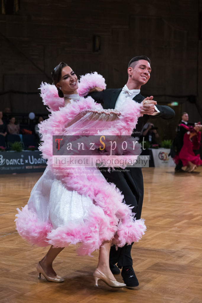 20250822_WDSF-GS-STD_R2_5388 | Tanzsportbilder, Standardtanz, Lateintanz, WDSF, DTV, LTVB, dancecomp, goc, hessen tanzt, blaues band der spree, walzer, tango, wiener walzer, slowfox, quickstepp, samba, rumba, cha-cha-cha, paso doble. jive, hd-kroft photography, turniertanzsport