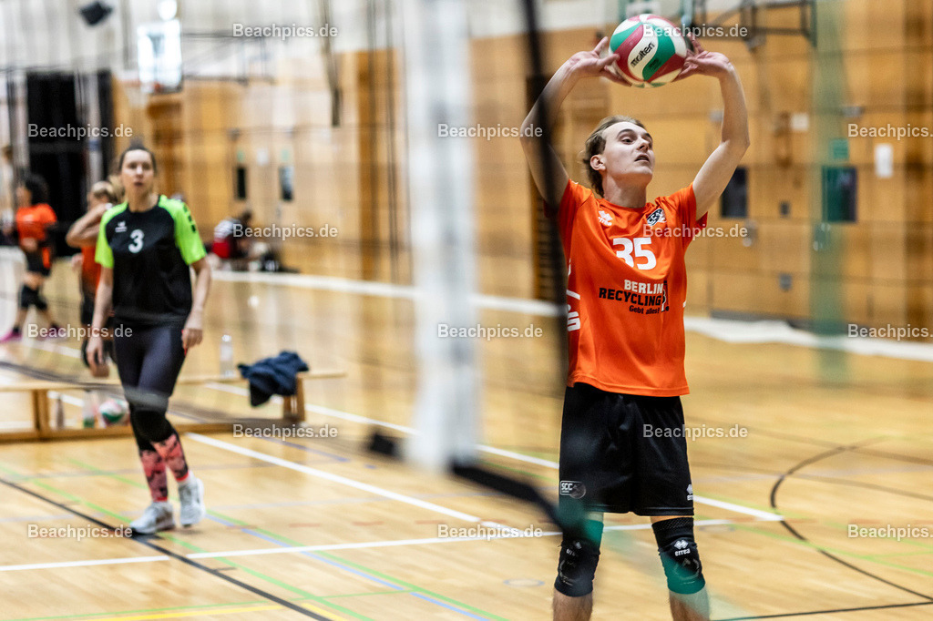 2024-00111442-3-Icke-Cup-Berlin |  16.11.2024; Berlin Foto: Gerold Rebsch - www.beachpics.de