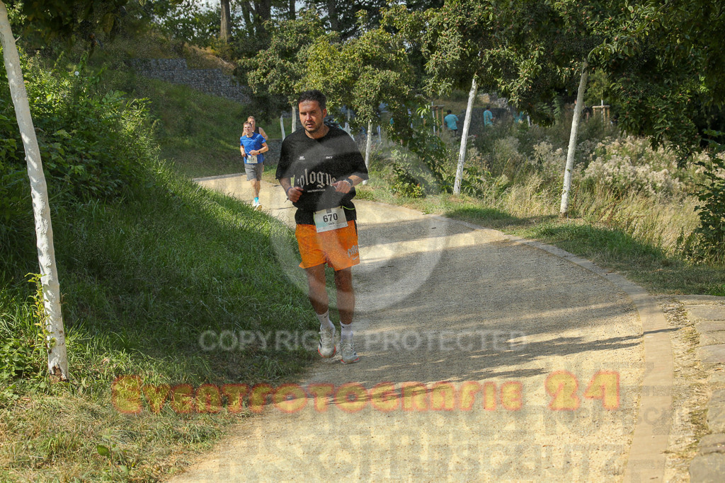 250824_1438_EX1_6943 | Sportfotografie im Rhein-Sieg Kreis, Köln, Bonn, NRW, Rheinland Pfalz, Hessen, etc. Unser Tätigkeitsfeld umfasst den Laufsport vom Volkslauf über den Marathon, Duathlon, Triathon bis zum Ultralauf wie Kölnpfad Ultra oder Schindertrail.
