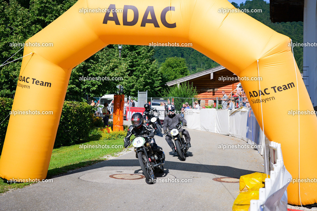 P1025904 | Erleben Sie atemberaubende, hochqualitative Fotos Ihrer Fahrt entlang der malerischen Alpenstraßen. Besuchen Sie alpineshots.com, um professionelle Aufnahmen Ihrer unvergesslichen Reise zu finden und zu kaufen - Realisiert mit Pictrs.com