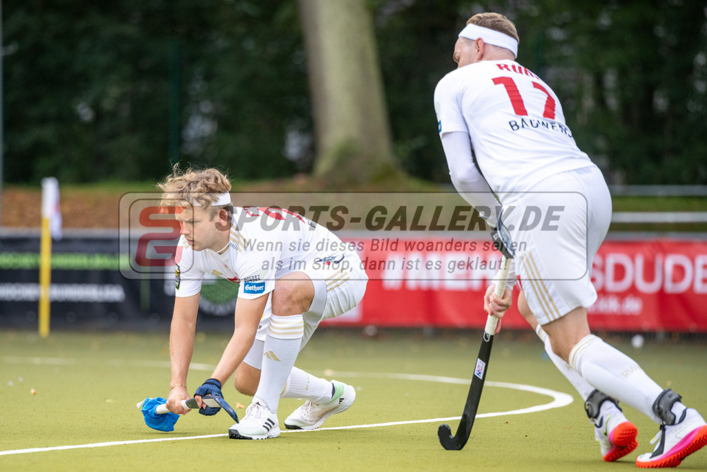 SFE_20230923_0005 | Hockey 1. Bundesliga Herren Rot-Weiss - Berliner HC am 23.09.2023 in Köln (KTHC Stadion Rot-Weiss Köln Tennis and Hockey Club), Photo: Stephan Fehrmann 2023 (Sports-Gallery),Thies Ole Prinz ( Rot-Weiss Köln #23 ) ,Christopher Rühr ( Rot-Weiss Köln #17 )