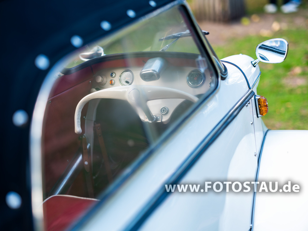 20250928-00144 | Quakenbrück 2025 Oldtimer und Youngtimer Treffen - Realisiert mit Pictrs.com