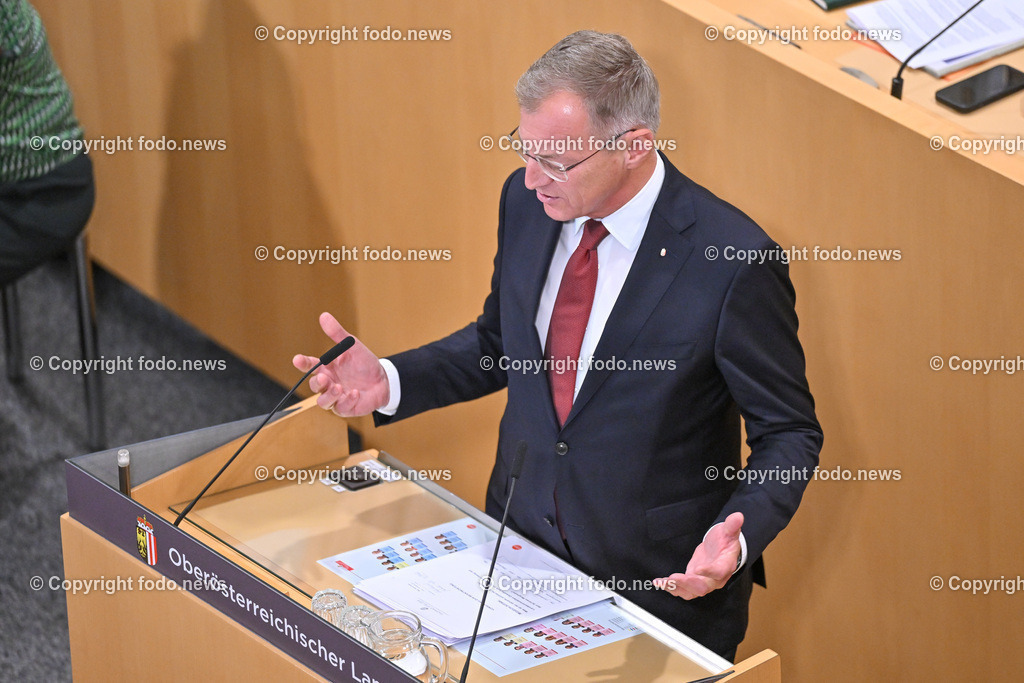 Landhaus Linz_ Promenade_ Landtagssitzung_ 19.09.2024-55 | 19.09.2024, Landhaus Linz AUT, Promenade, Landtagssitzung, im Bild LH Thomas Stelzer (VP, Landeshauptmann Ooe)