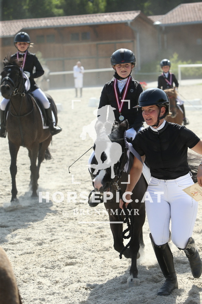 DL2Q0853 | Willkommen bei Brunnmayr - Design & Fotografie – Ihrem Spezialisten für Reitturniere und Pferdeveranstaltungen in Oberösterreich, Salzburg und Bayern! Seit über 17 Jahren sind wir leidenschaftlich dabei.