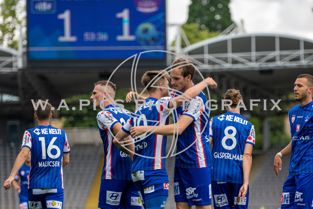  Blau Weiss Linz vs Austria Klagenfurt | LINZ, AUSTRIA,HPYBET 2. Liga, Runde 21 Blau Weiss Linz vs Austria Klagenfurt, Image shows Torjubel (BW Linz).
Photo: SMP/Andreas Willdoner