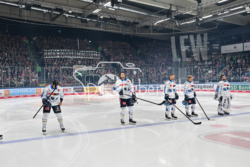 Augsburger Panther - ERC Ingolstadt | Im Bild die Starting Six der Gäste beim match zwischen den Augsburger Panthern und dem ERC Ingolstadt am 13. Spieltag der Penny DEL im Curt Frenzel Stadion am 23.10.2025