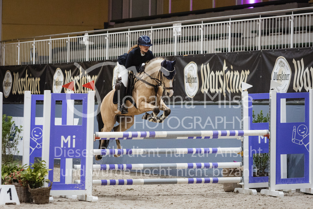 221021_Warstein_Pony-Stil-L-325 | Deine schönsten Turniermomente als professionelle Fotos! Entdecke hochwertige Pferdesport-Fotografie im Online-Shop. Jetzt Fotos finden & bestellen!