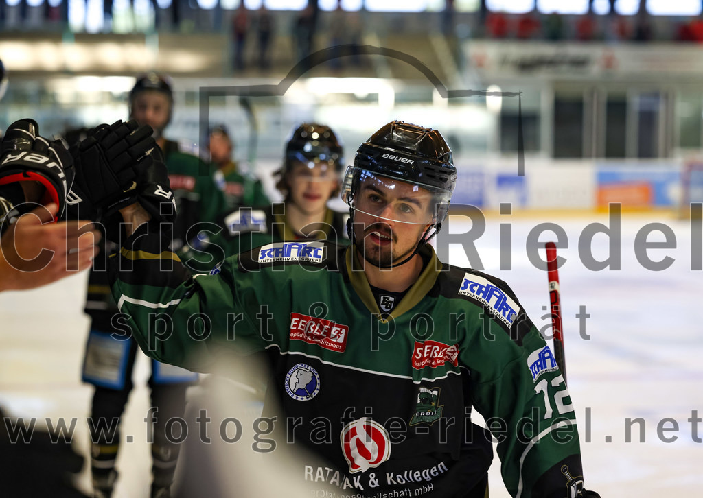 2022-09-25_040_TSV_Erding_gegen_EHC_Klostersee | Erding, Deutschland, 25.09.2022:
Eishockey, Bayernliga 2022 / 2023, Testspiel, TSV Erding gegen EHC Klostersee, Endergebnis: 8:2

Foto: Christian Riedel / fotografie-riedel.net