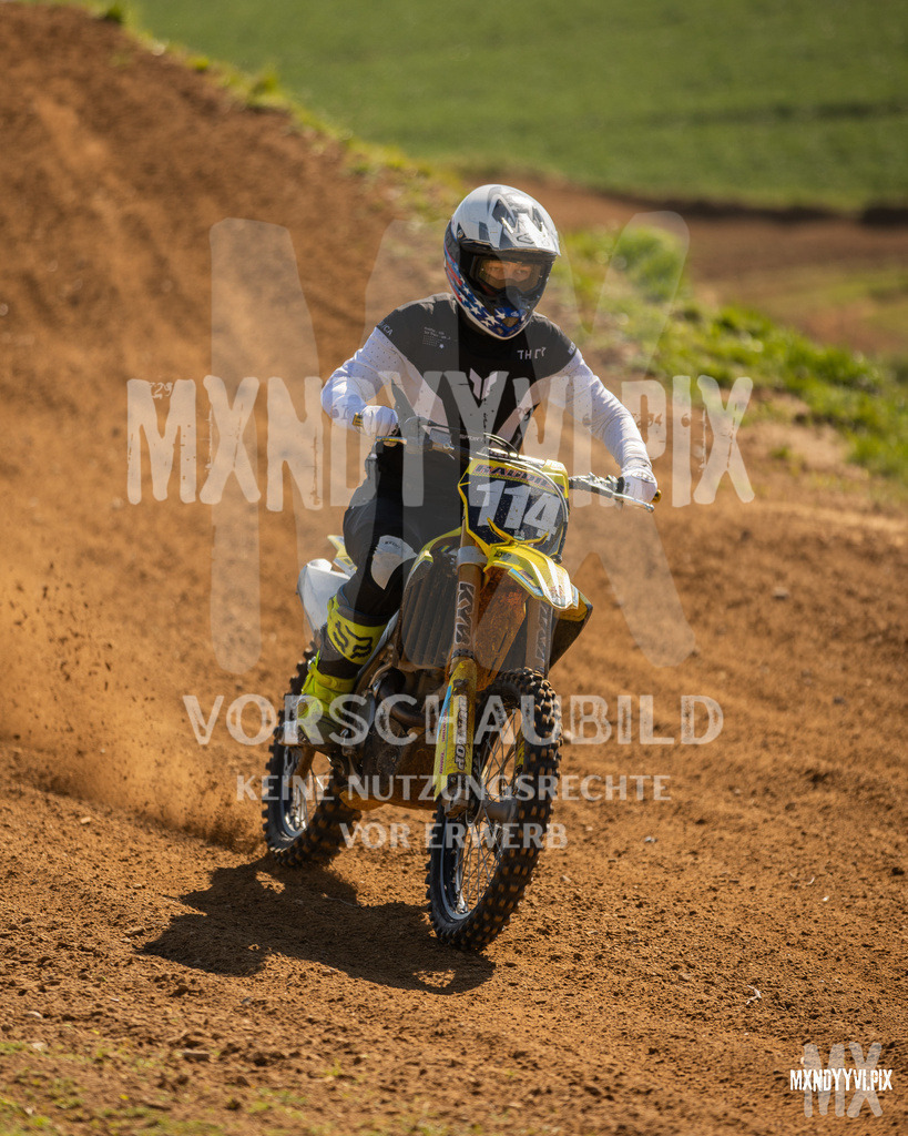 866A3044 | mxndyyvipix
