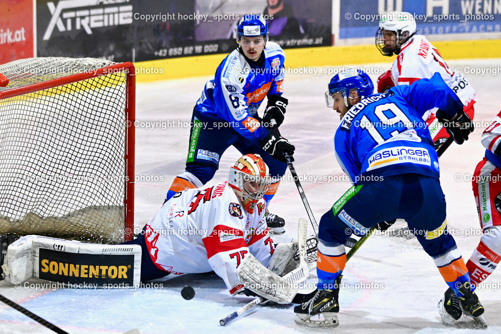 ESC Steindorf vs. ESV Ferlach  | #75 Kropiunig Ralf ESV Ferlach, #19 Friedrich Lukas ESC Steindorf, #88 Groyer Fabian ESC Steindorf, ESC Steindorf vs. ESV Ferlach , ESC Steindorf vs. ESV Ferlach  am 15.02.2026 in Steindorf (Ossiachersee Halle), Austria, (Photo by Bernd Stefan)