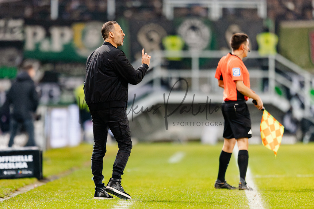 2. Bundesliga, Saison 2025/26, 15. Spieltag: SC Preußen Münster - Hannover 96 | Münster, 05.12.2025: 2. Bundesliga, 15. Spieltag, SC Preußen Münster gegen Hannover 96 im LVM-Preußenstadion in Münster. Foto: sportfotografie.ms | Markus Paletta - Realisiert mit Pictrs.com