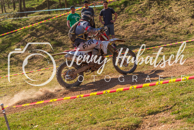 JHF.ECHT.4h.Samstag1197 | jennyhubatsch-endurofotografie