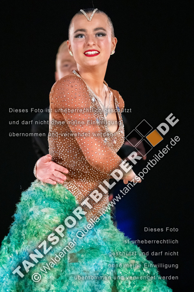 20250504-10926 | Hier finden Sie Tanz Bilder vom Latein und Standard Formationen tanzen. Sportbilder vom Tanzsport. Schöne Fotos und von Weltmeisterschaft, Europameisterschaft, Bundesliga, Regionalliga, Oberliga und Landesliga sowie von GOC Stuttgart, DanceComp, WM Bremen