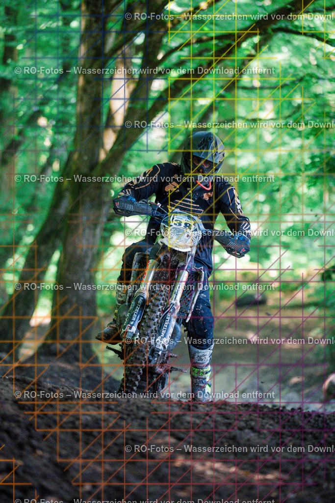 5 Lauf Schlüchtern IGE 2026-198 | Sportfotografie von RO-Fotos: Motorsport, Motocross, Enduro, Laufveranstaltungen und Triathlon. Professionelle Fotos von Sportlern und Events. - Realisiert mit Pictrs.com