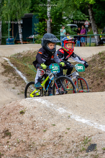 BayBMX2026-05213 | Fotogalerie von Thomas Dettweiler mit Eventbildern und lizenzfreien Fotos. Perfekt als Wandbild, für Büro, Website oder private Nutzung. - Realisiert mit Pictrs.com