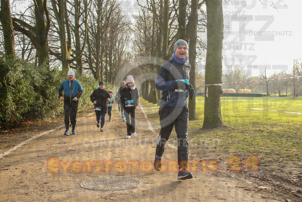 241231_1024_EV4_4181 | Sportfotografie im Rhein-Sieg Kreis, Köln, Bonn, NRW, Rheinland Pfalz, Hessen, etc. Unser Tätigkeitsfeld umfasst den Laufsport vom Volkslauf über den Marathon, Duathlon, Triathon bis zum Ultralauf wie Kölnpfad Ultra oder Schindertrail.