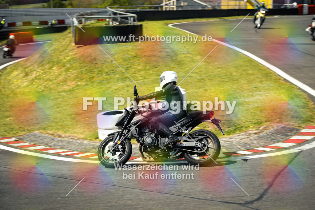 OBK_Mai_Martina_Markus-10813 | Hier findet Ihr Bilder von Touristenfahrten auf der Nürburgring Nordschleife oder von anderen Veranstaltungen die ich besucht habe. Viel Spass beim Durch Schauen 