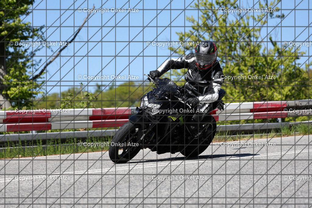 IMG_9866 | Fotograf am Kyffhäuser. Onkel Atze. Kyffhäuser Rennstrecke. Café36. Motorsportfotografie. - Realisiert mit Pictrs.com