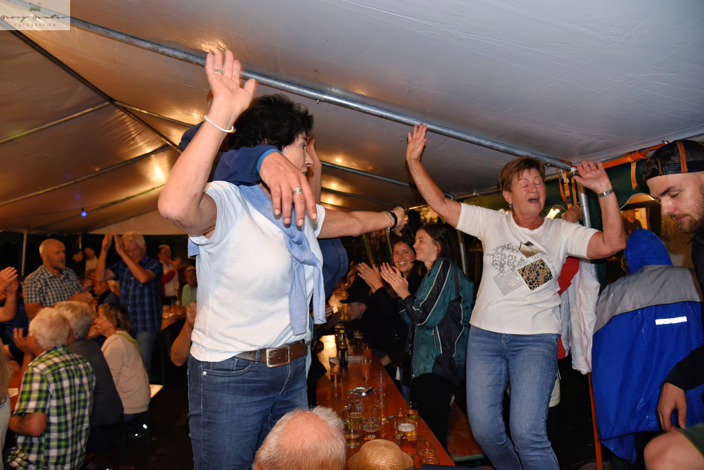 ZiPlaFe_23-54 | Fotoblog Schwarzwald, Foto Blog Wiesental, Pfaffenberg, Winterzauber, Zeller Bergland, Zell im Wiesental, Fotoblog Wiesental, Landschaftsfotos, Bilder Wiesental, Natur, Naturbilder, Fastnacht, Zeller Fastnacht, Zeller Fasnacht, Zeller Bergland, Belchen, - Realisiert mit Pictrs.com