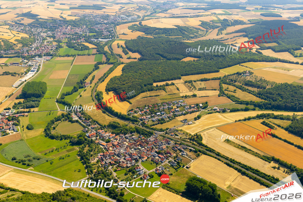 Das Luftbild zeigt : Reuchelheim Arnstein - Die Luftaufnahme wurde 2023 vom UL-Flugzeug aus erstellt ( keine Drohne ) - Hochauflösende Luftaufnahme - Für grossformatige Ausdrucke geeignet. Die Geschenkidee !Mit Lizenz und Bildrechte bestellbar