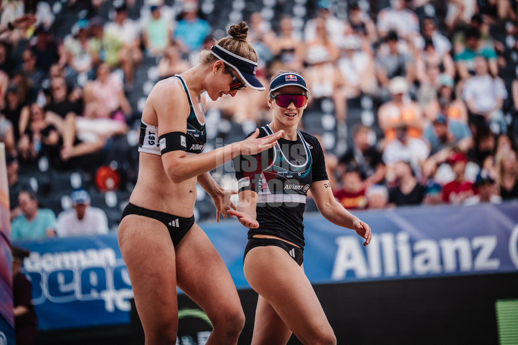 Beachvolleyball | Frauen | Deutsche Meisterschaften 2025 Timmendorfer Strand | 04.09.2025 | v.l. Svenja Müller und Cinja Tillmann