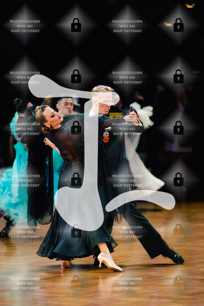 GOC 2025 - WDSF PD Super Grand Prix Standard 22nd-23rd (12) Joost Findhammer _ Sina Sawall (Netherlands)-2025-08-21-1126 | Webshop for digital downloads and prints of dance sport, event & show photographer Julian Link - Realisiert mit Pictrs.com