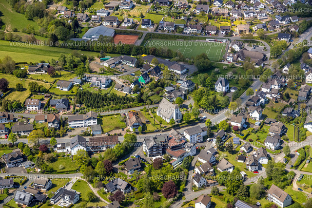 Eslohe230505903 | Luftbild, Ortsansicht mit Kirche St. Nikolaus, Cobbenrode, Eslohe, Sauerland, Nordrhein-Westfalen, Deutschland