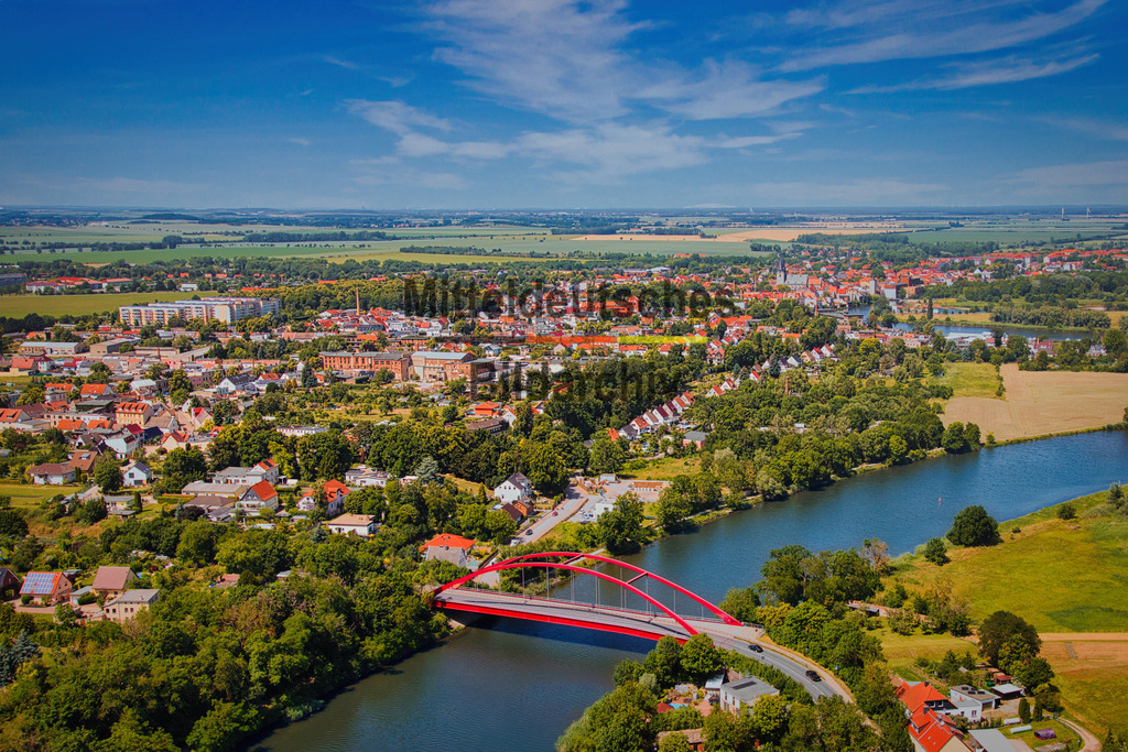 Calbe_mit_roter_Brücke_6428 | Saale - Realisiert mit Pictrs.com