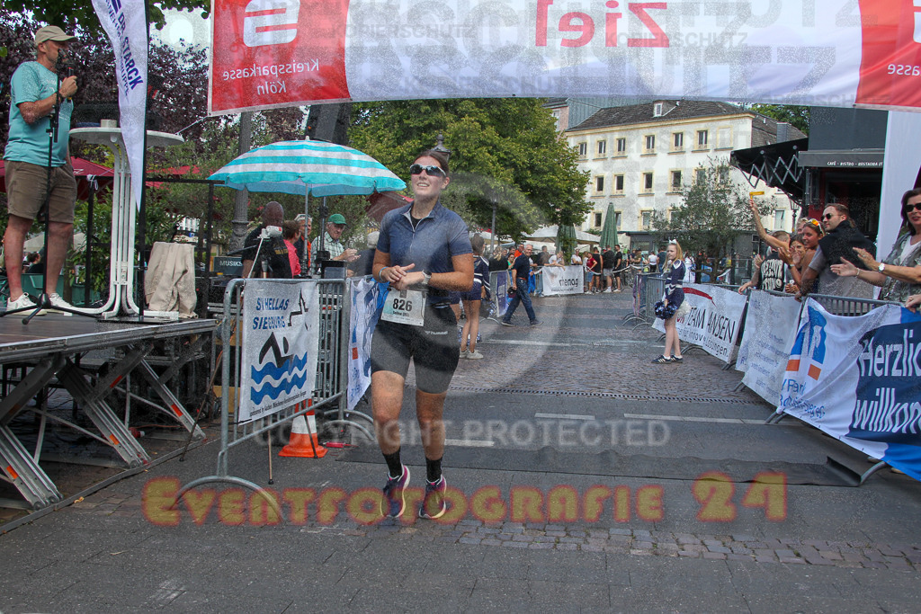 250824_1525_EV4_2868 | Sportfotografie im Rhein-Sieg Kreis, Köln, Bonn, NRW, Rheinland Pfalz, Hessen, etc. Unser Tätigkeitsfeld umfasst den Laufsport vom Volkslauf über den Marathon, Duathlon, Triathon bis zum Ultralauf wie Kölnpfad Ultra oder Schindertrail.