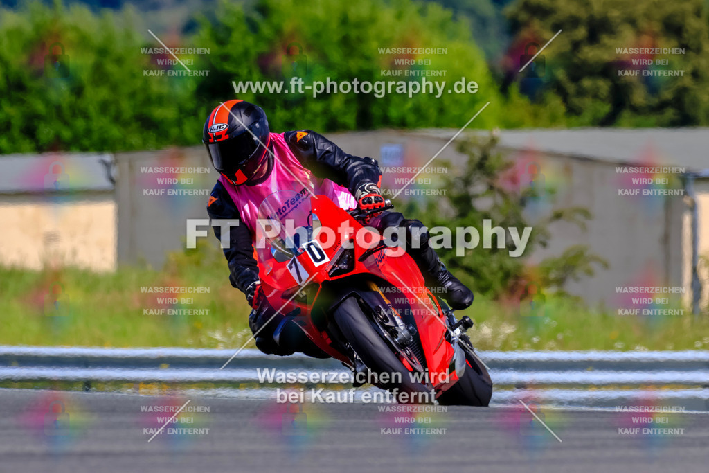 _TCM5251 | Hier findet Ihr Bilder von Touristenfahrten auf der Nürburgring Nordschleife oder von anderen Veranstaltungen die ich besucht habe. Viel Spass beim Durch Schauen 