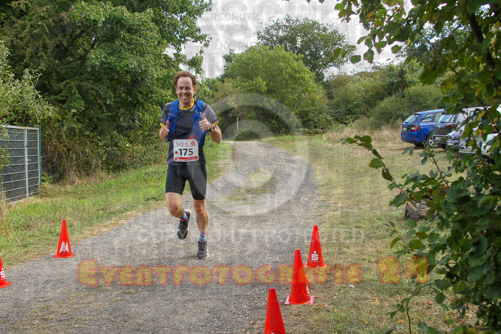 250830_1344_EV4_4274 | Sportfotografie im Rhein-Sieg Kreis, Köln, Bonn, NRW, Rheinland Pfalz, Hessen, etc. Unser Tätigkeitsfeld umfasst den Laufsport vom Volkslauf über den Marathon, Duathlon, Triathon bis zum Ultralauf wie Kölnpfad Ultra oder Schindertrail.