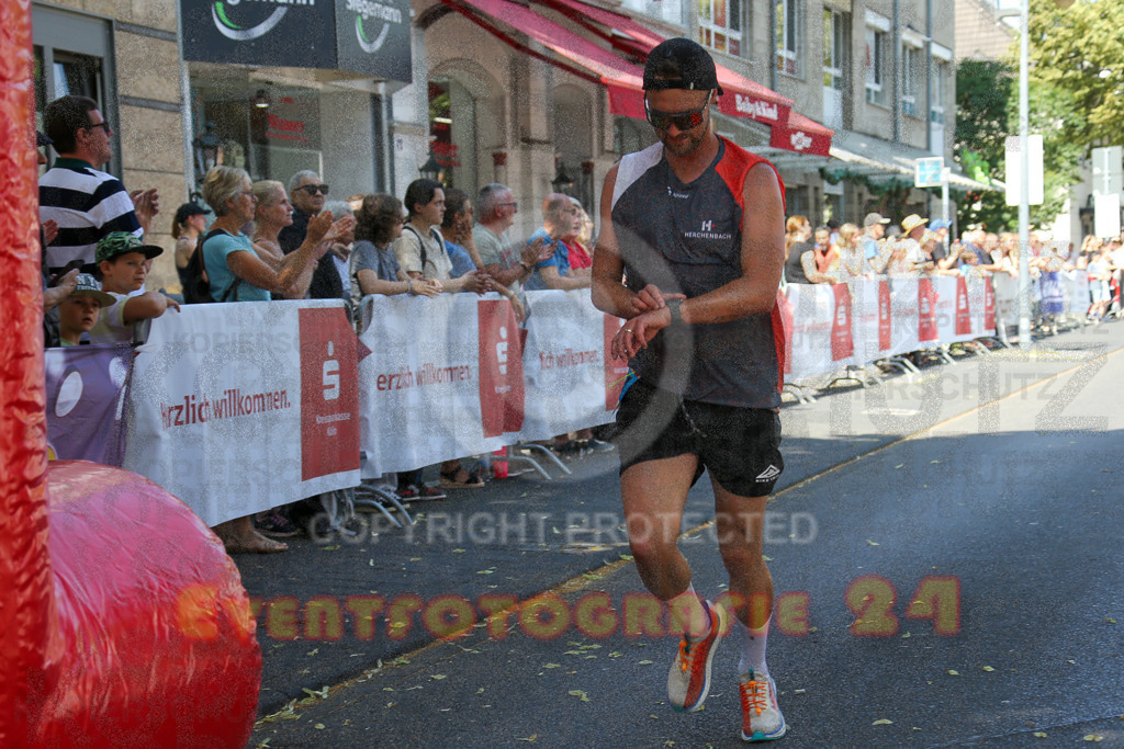 250621_1140_EX1_3769 | Sportfotografie im Rhein-Sieg Kreis, Köln, Bonn, NRW, Rheinland Pfalz, Hessen, etc. Unser Tätigkeitsfeld umfasst den Laufsport vom Volkslauf über den Marathon, Duathlon, Triathon bis zum Ultralauf wie Kölnpfad Ultra oder Schindertrail.