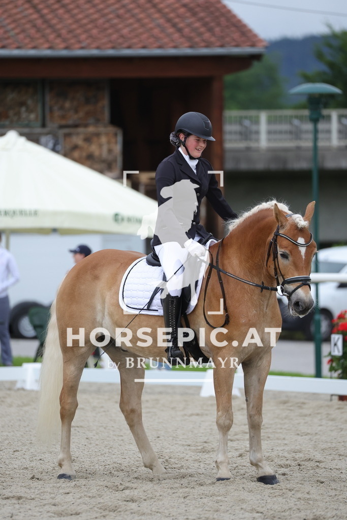 0P6A3304 | Willkommen bei Brunnmayr - Design & Fotografie – Ihrem Spezialisten für Reitturniere und Pferdeveranstaltungen in Oberösterreich, Salzburg und Bayern! Seit über 17 Jahren sind wir leidenschaftlich dabei.