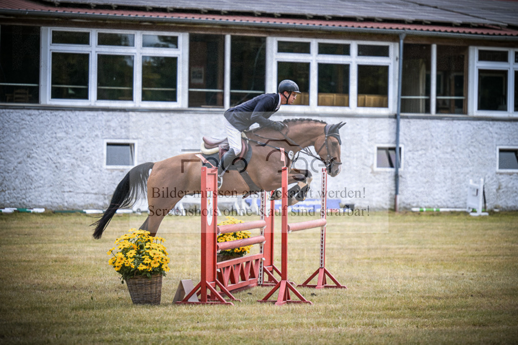DOS_0400 | Entdecke hochwertige Reitturnierfotos von Foto Oger. Professionell, emotional und authentisch – jetzt Lieblingsmomente im Shop bestellen.Deutschlandweite Turnierfotografie. - Realisiert mit Pictrs.com