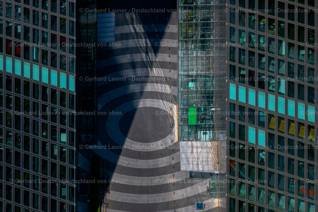 4024863 | Highlight Towers, München