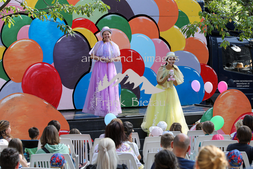 OE7A3552 | 17 Uhr beginnt das Kinderstück - Das NEINhorn -