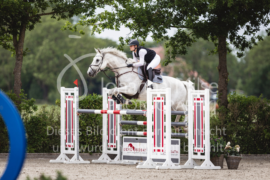 250622_Lemwerder_M2-SprmstAnf-816 | Deine schönsten Turniermomente als professionelle Fotos! Entdecke hochwertige Pferdesport-Fotografie im Online-Shop. Jetzt Fotos finden & bestellen!