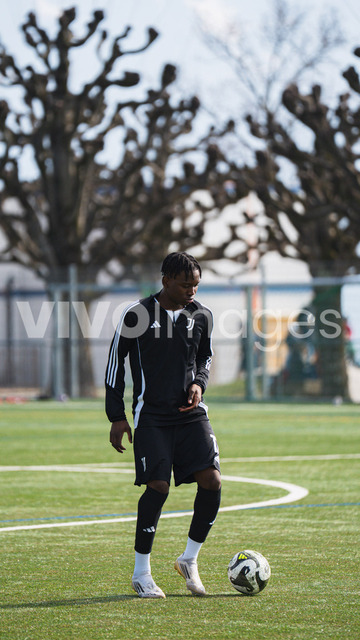 juv_lut_fmachado-0011 | Images from the Juniors B match between Juventus Academy and FC Lutry, played on 18 March 2026 in Lutry, Switzerland, featuring players, coaching staff and match action throughout the game.