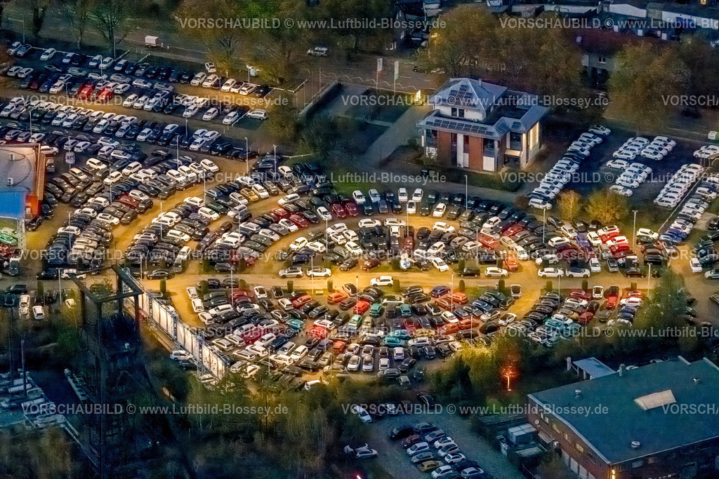 Hamm231103625Nacht | Luftbild, Nachtaufnahme, beleuchtetes Autohaus Potthoff Autohändler, kreisrunder Parkplatz für PKW, Bockum-Hövel, Hamm, Ruhrgebiet, Nordrhein-Westfalen, Deutschland
