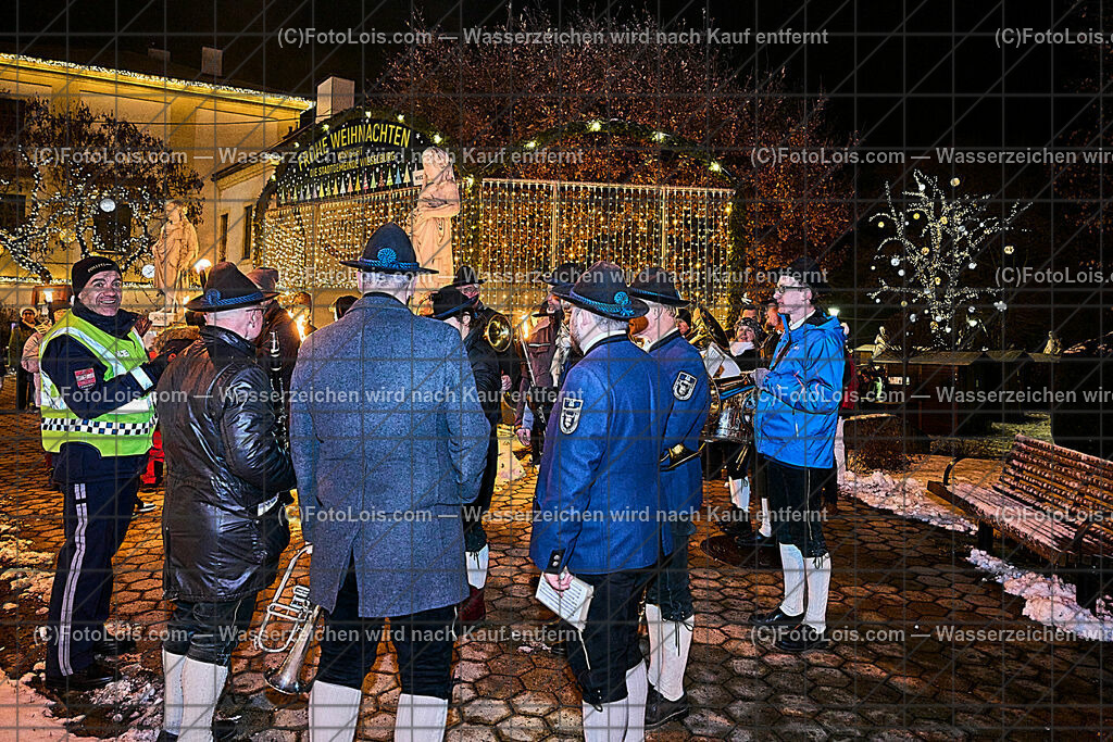 ALP9380_Wieselburger ADVENT_Wintersonnenwendfeier | (C)FotoLois.com, Alois Spandl, Wieselburger Advent, Wintersonnenwendfeier mit Umzug durch die Stadt, Sonnenwendfeuer und Perchtenlauf mit Show im Schlosspark, Mitwirkung der Partnergemeinde EINBECK, Sa 17. Dezmber 2022.