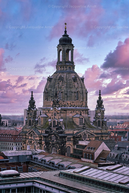 frauenkirche_ | Fotografie Photography Dresden Photoshooting  Fotoshooting Fotografin Dresdencity Bilder  Foto Dresdenvideos Kalender Postkarten Bilderdownload Portrait Hochzeitsfotografie Familienfotos Bewerbungsbilder Studiofotografie Fotograf Dresdenbilder Business - Realisiert mit Pictrs.com