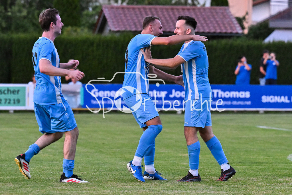 BC Aichach - VfR Neuburg | Jubel nach Sieg im Elfmeterschiessen