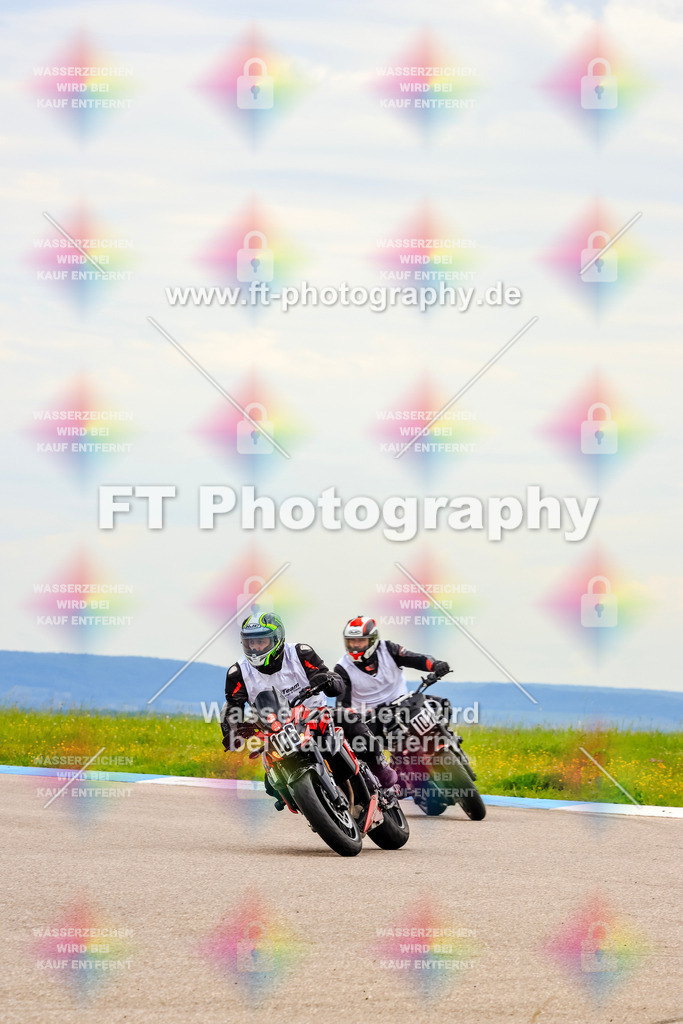 MotoTeam-3015 | Hier findet Ihr Bilder von Touristenfahrten auf der Nürburgring Nordschleife oder von anderen Veranstaltungen die ich besucht habe. Viel Spass beim Durch Schauen 