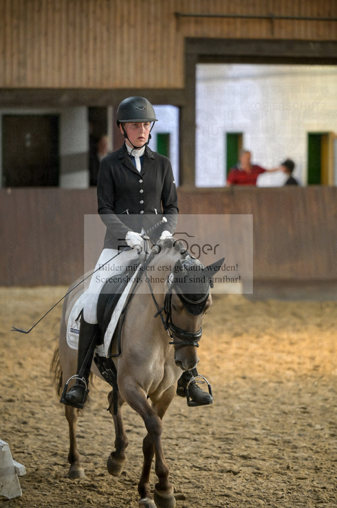 Reitturnier Voxtrup | Entdecke hochwertige Reitturnierfotos von Foto Oger. Professionell, emotional und authentisch – jetzt Lieblingsmomente im Shop bestellen.Deutschlandweite Turnierfotografie. - Realisiert mit Pictrs.com